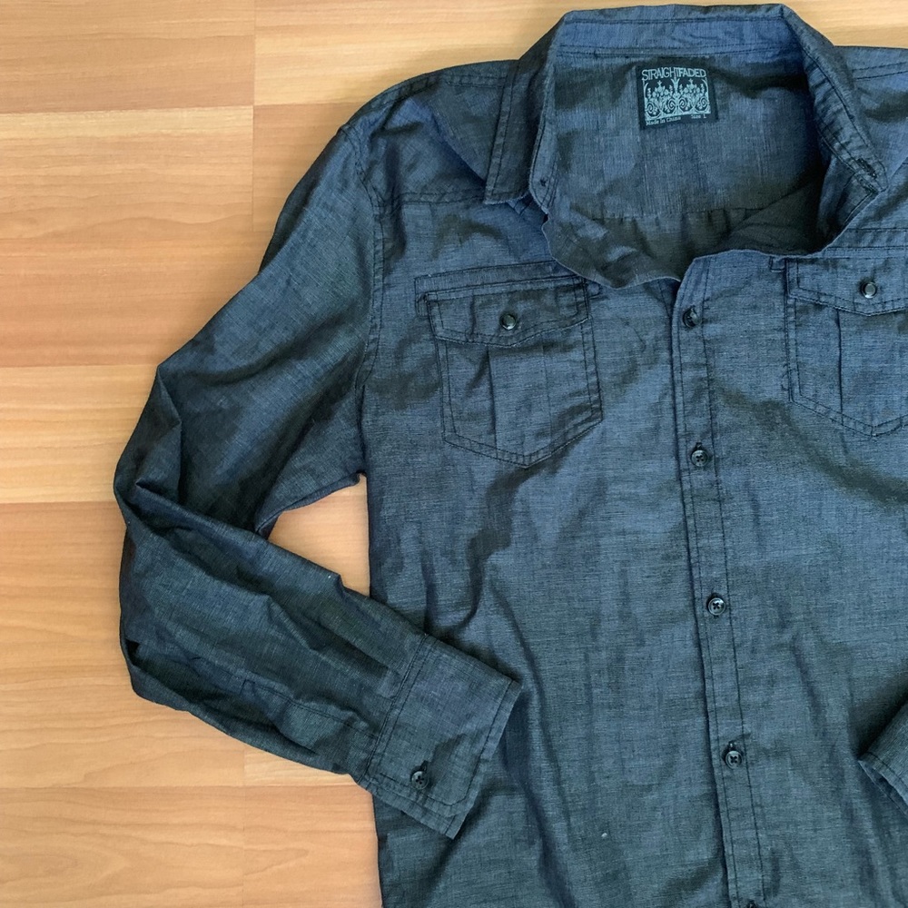 Straightfaded Button down Long Sleeve